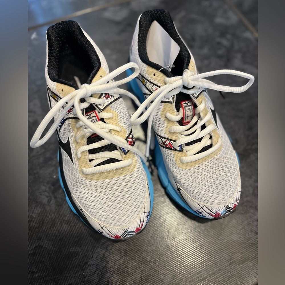 Mizuno Multicolor Running Shoes
